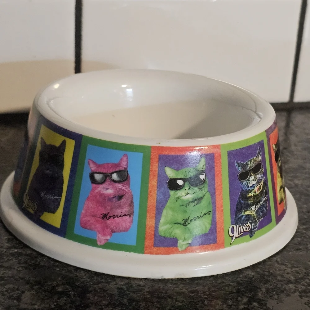 Vtg 9 Lives Morris The Cat Food Bowl Andy Warhol Look To It Plastic HTF Colorful